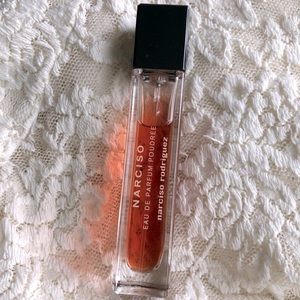 NARCISCO Eau de Parfum Poudree Travel spray 10ml